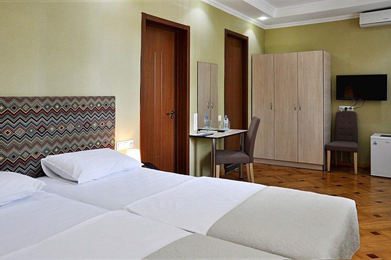 Otel Frida 3*